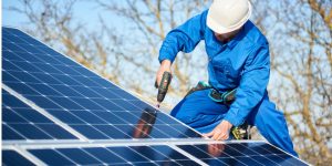 Installation Maintenance Panneaux Solaires Photovoltaïques à Le Garn